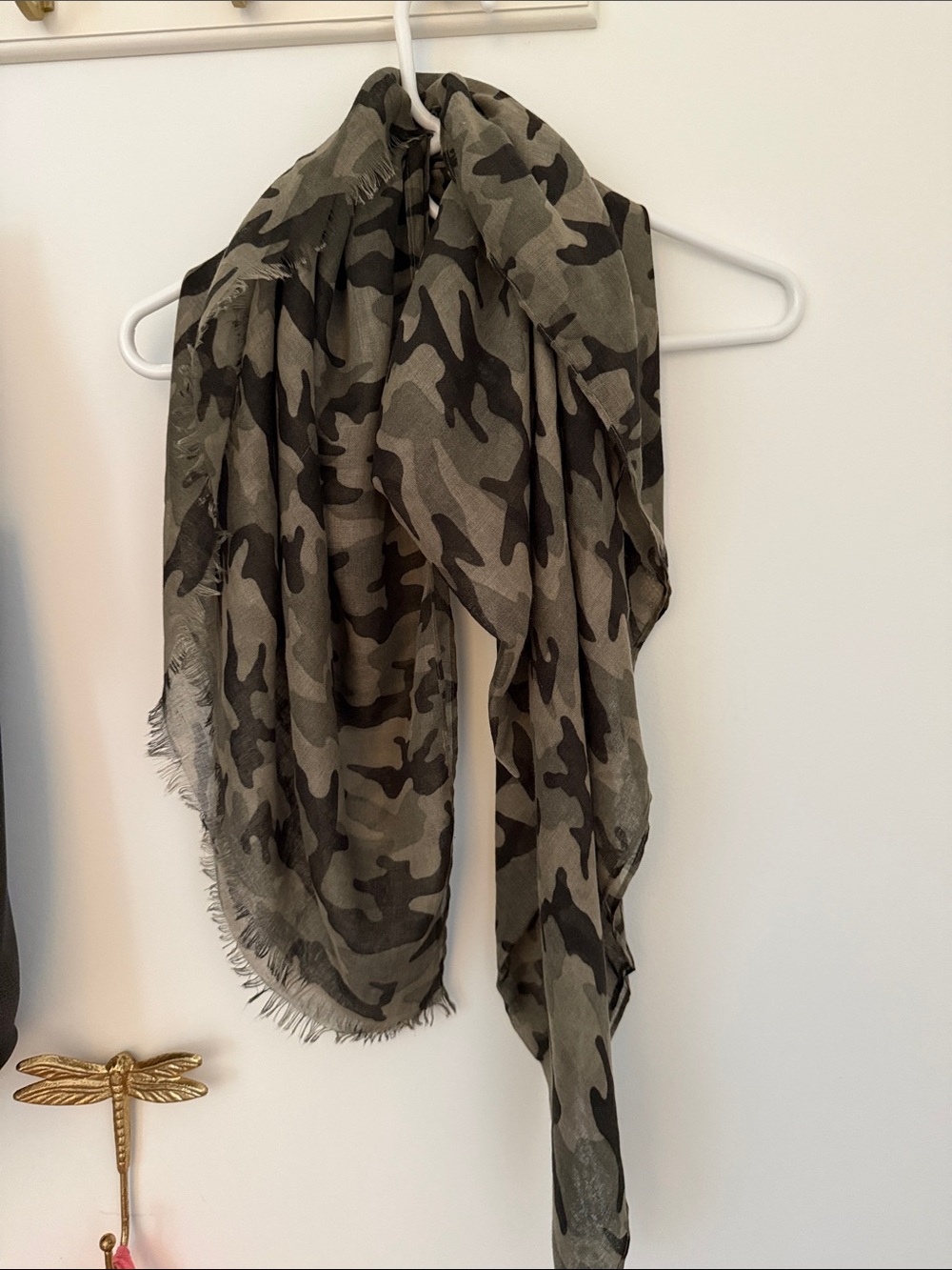 Women’s Camouflage Lightweight Scarf - Olive/Black